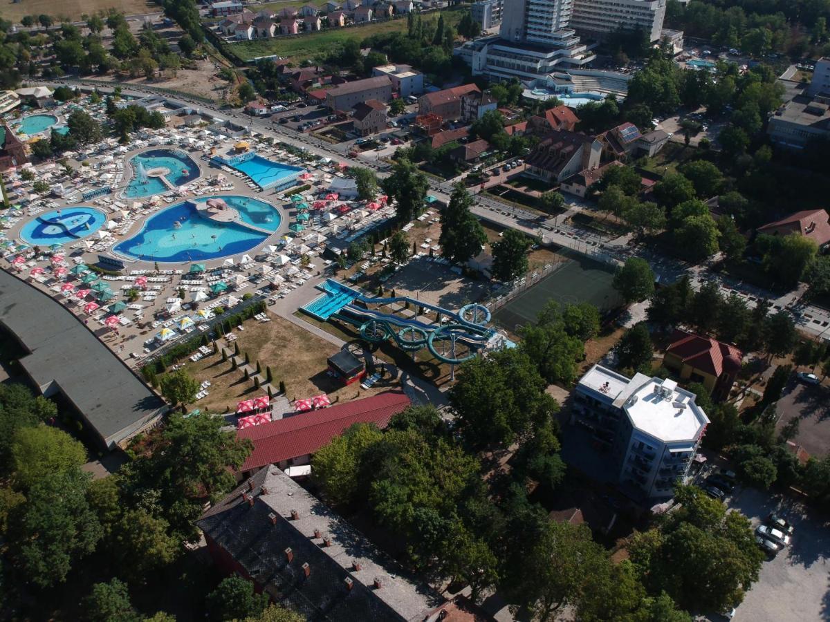 Отель Octogon Баиле Феликс Экстерьер фото